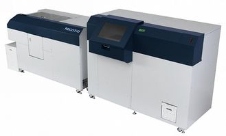 辦公室創新革命 日企小型造紙機亮相進博會，每小時再造200張白紙