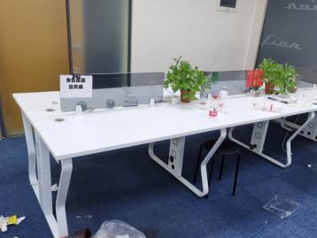 廣州6000平方米大型二手辦公家具城 開放式卡位辦公桌與儀器儀表一站式采購